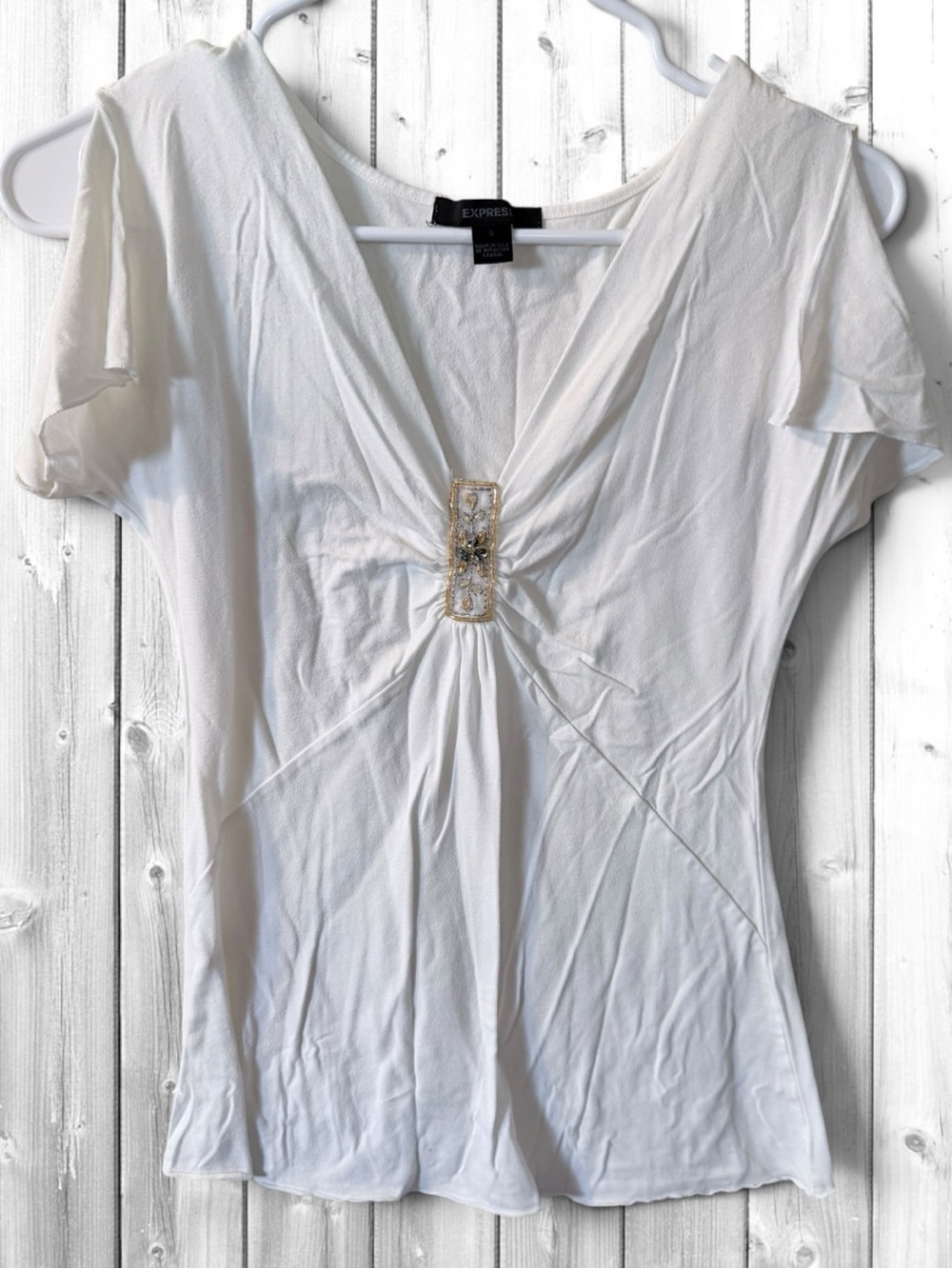 🙋🏻‍♀️Express White Split Sleeve V-Neck Jewel Accent Women's Blouse